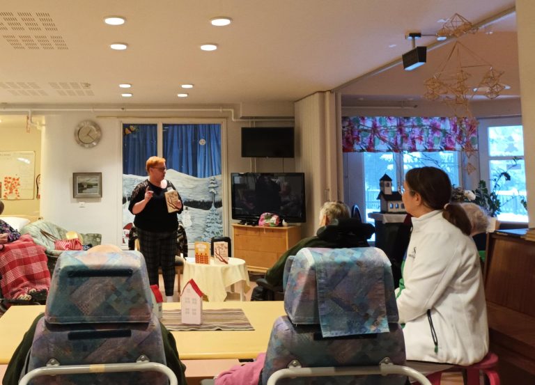 Siikalatvalla kokeiltiin hakeutuvia kirjastopalveluja